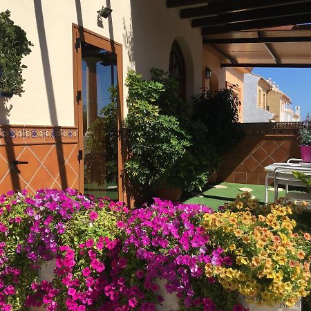 Apartment With Private Patio Fuengirola Exterior photo