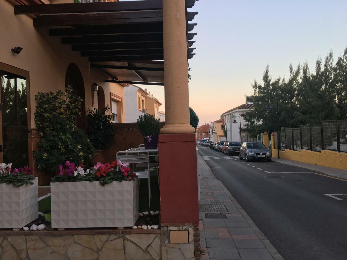 Apartment With Private Patio Fuengirola Exterior photo